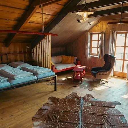 Srub Midla Lodge *