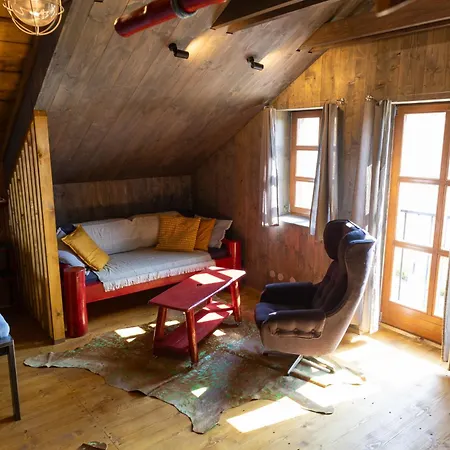 Srub Midla Lodge