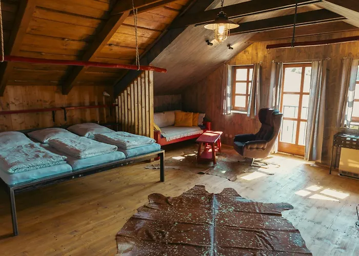 Srub Midla Lodge *